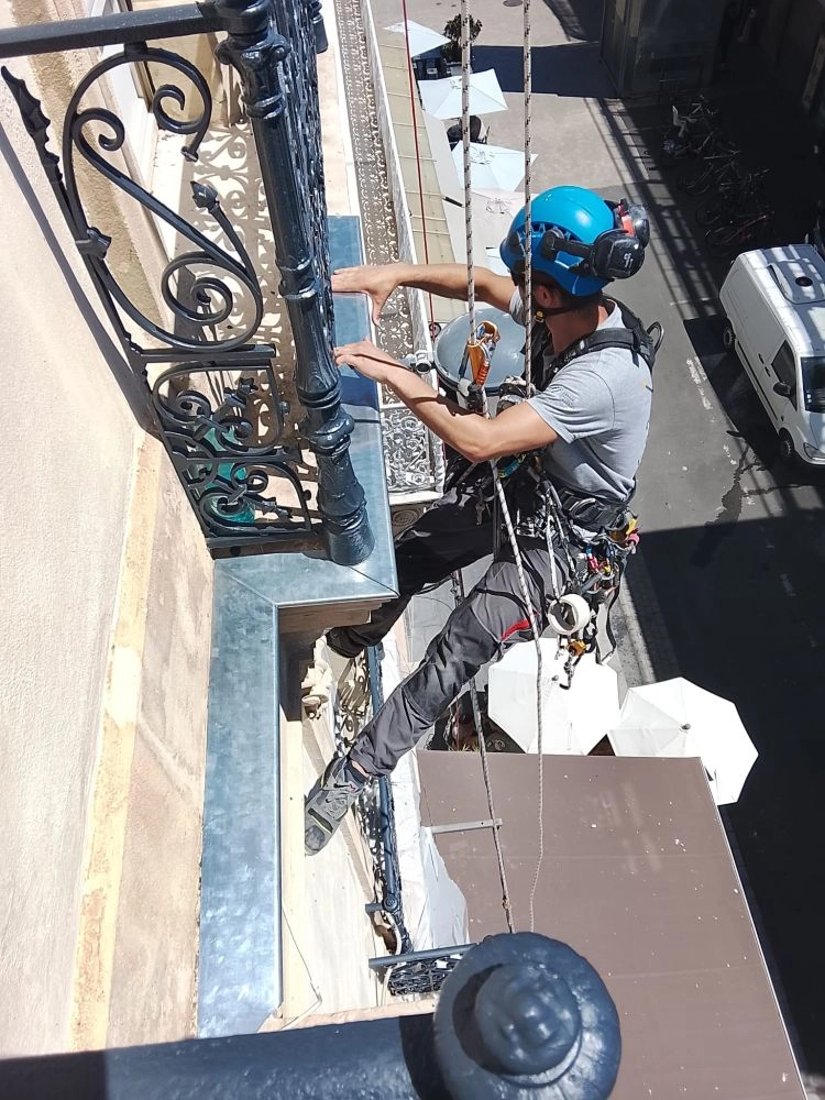 Un magnifique chantier de zinguerie en plein cœur de Sète